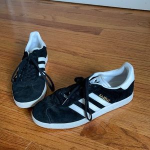 Adidas Gazelle women’s sneakers